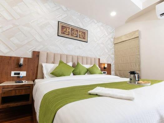 Hotel Emerald Inn Bhopal Zewnętrze zdjęcie