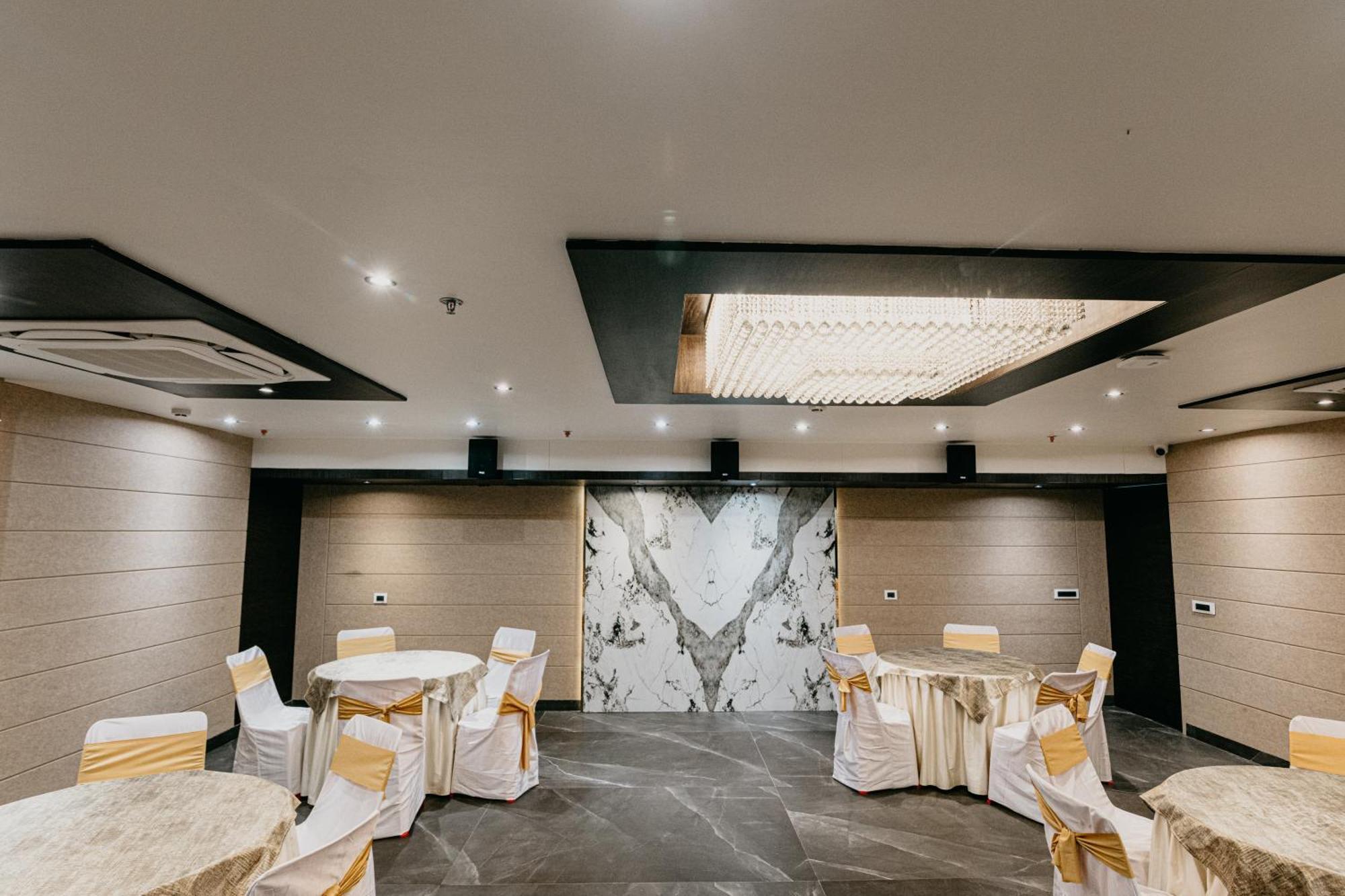 Hotel Emerald Inn Bhopal Zewnętrze zdjęcie