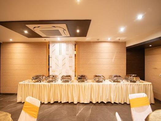 Hotel Emerald Inn Bhopal Zewnętrze zdjęcie