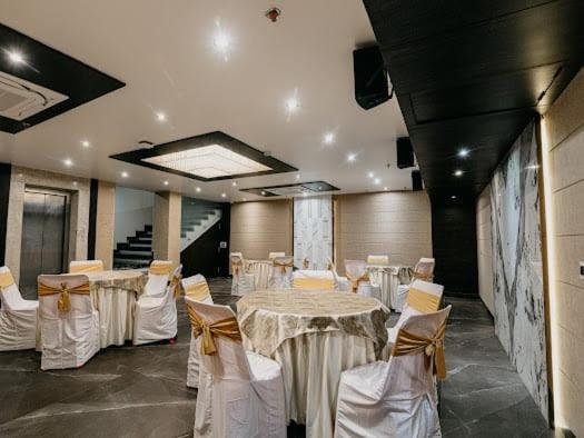 Hotel Emerald Inn Bhopal Zewnętrze zdjęcie